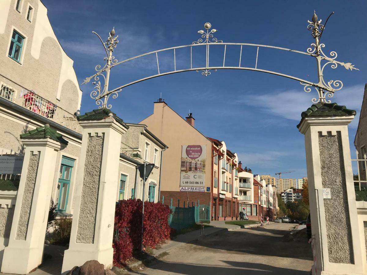 オルシュティンApartament Centrum Parkアパートメント エクステリア 写真