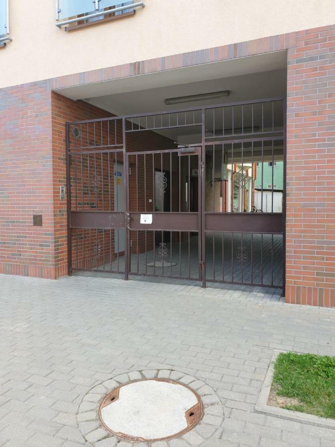 オルシュティンApartament Centrum Parkアパートメント エクステリア 写真